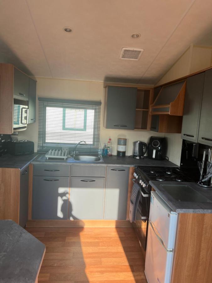Lisa And Laddy Caravan Hire Meliden エクステリア 写真